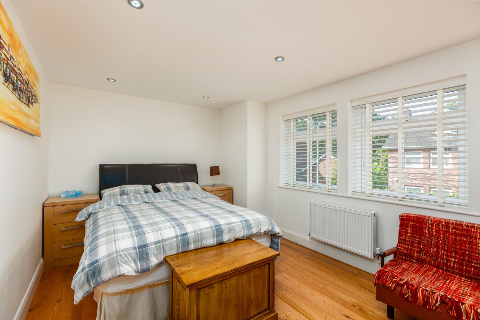 Moorland Avenue, Newton, Mumbles, SA3 4UA